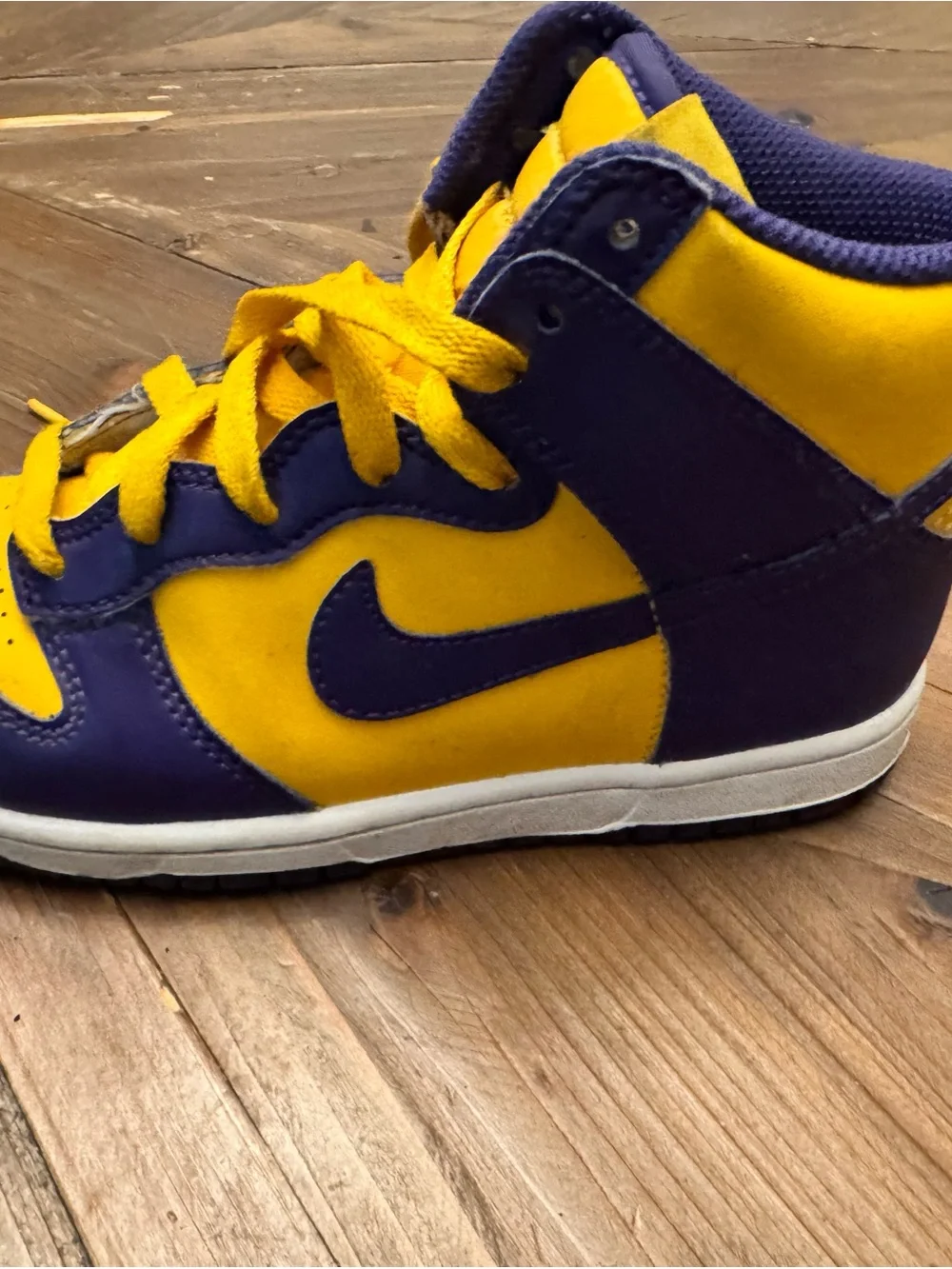 Nike Kids High-Top Sneakers in Purple and Yellow